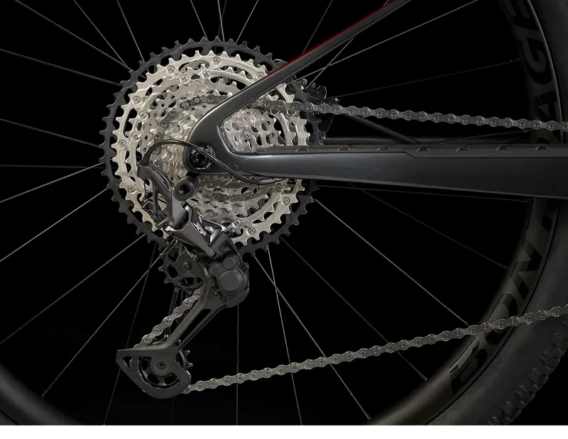 2022 Trek Supercaliber 9.7 Mountain Bike in Lithium Grey/Crimson-7